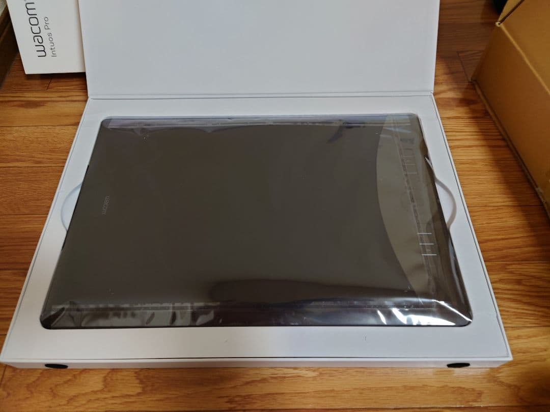 ワコム ペンタブレット ペンタブ Wacom Intuos Pro Lサイズ