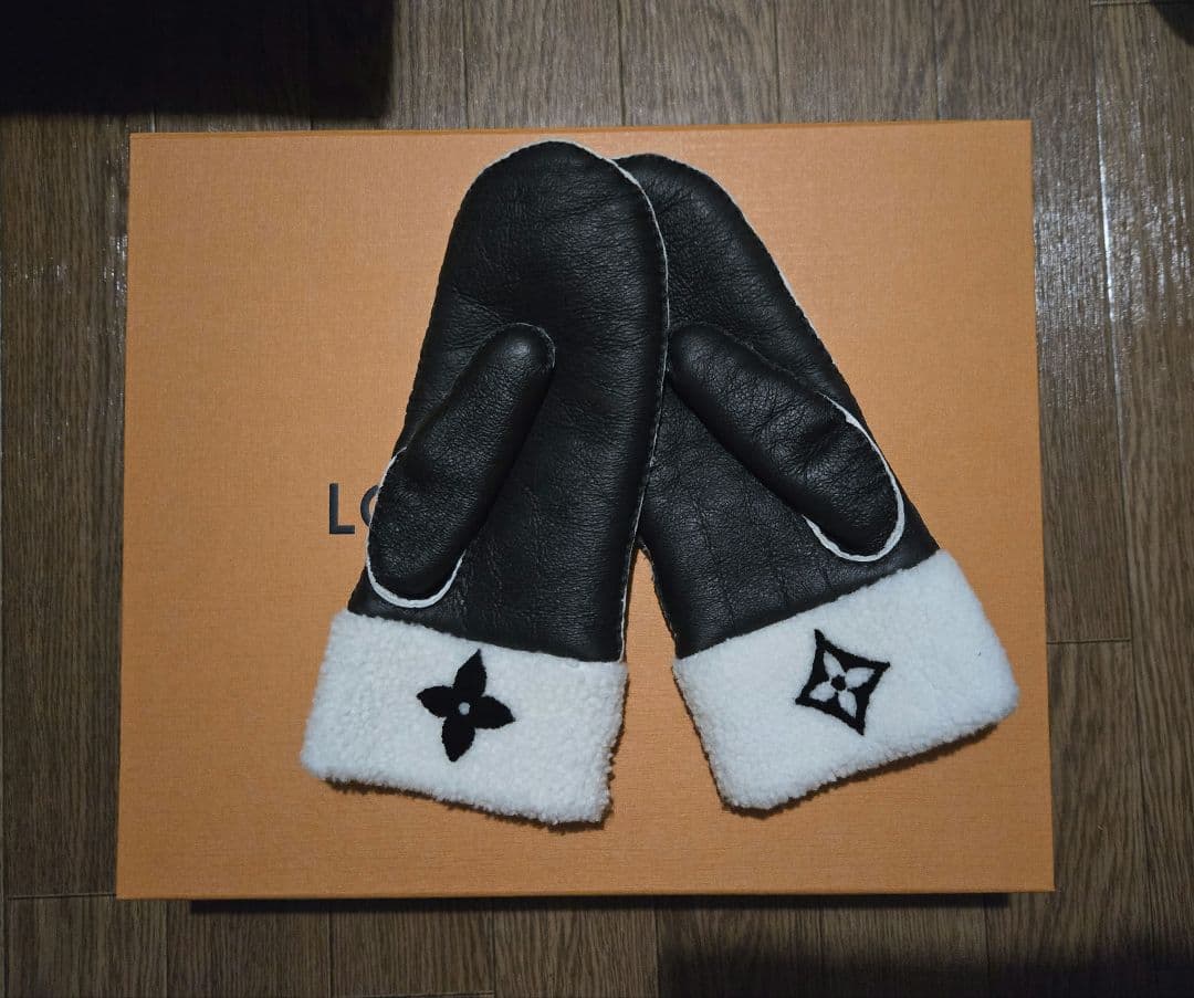 ヴィトン シープスキン 手袋 モノグラム