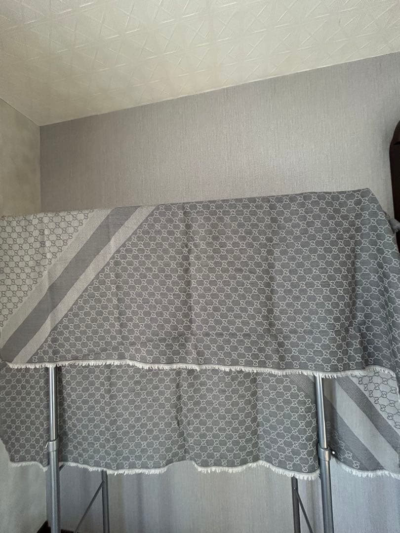 【専用】GUCCI グッチ　正方形大判ストール【約135cmから140cm】