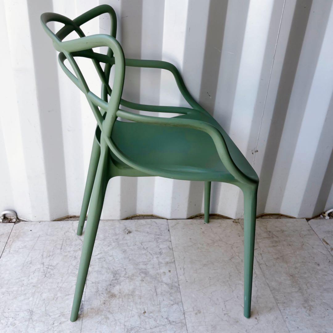 取付無料！カルテル マスターズチェア グリーン スタッキング可 ダイニングチェア