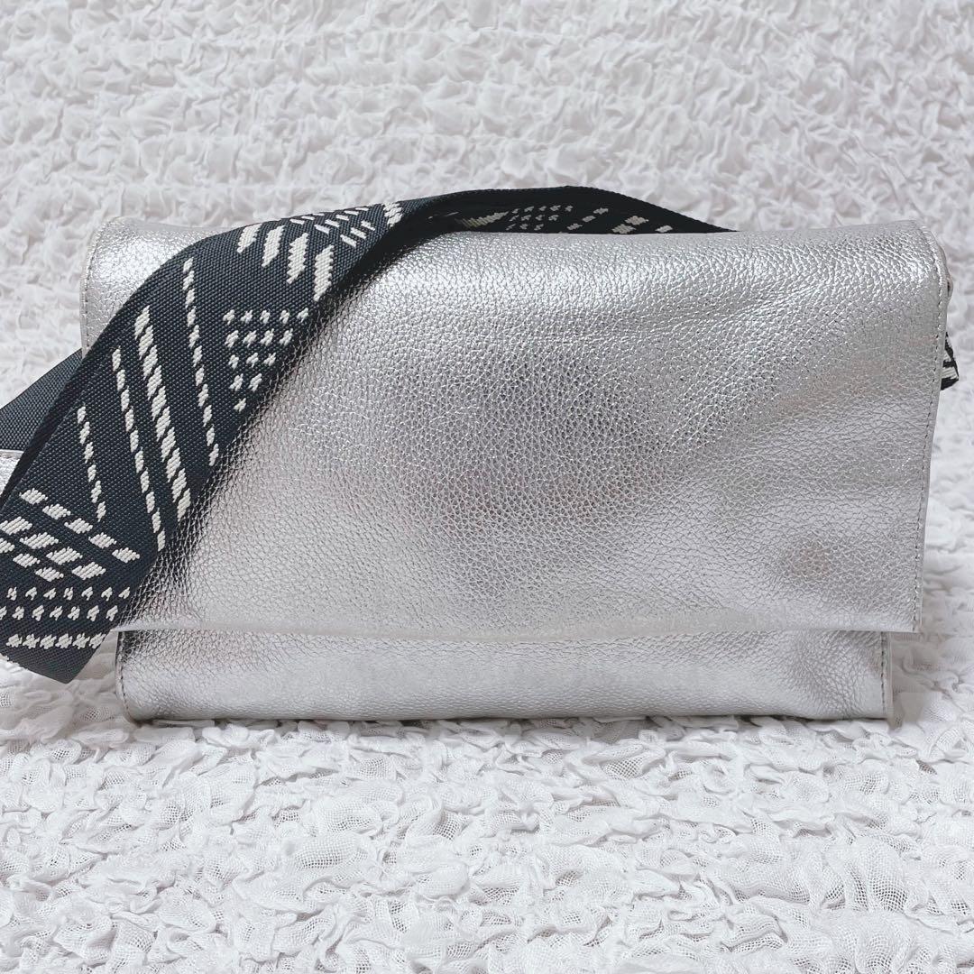 希少✨ear PAPILLONNER ワイドテープショルダーバッグ　シルバー　柄