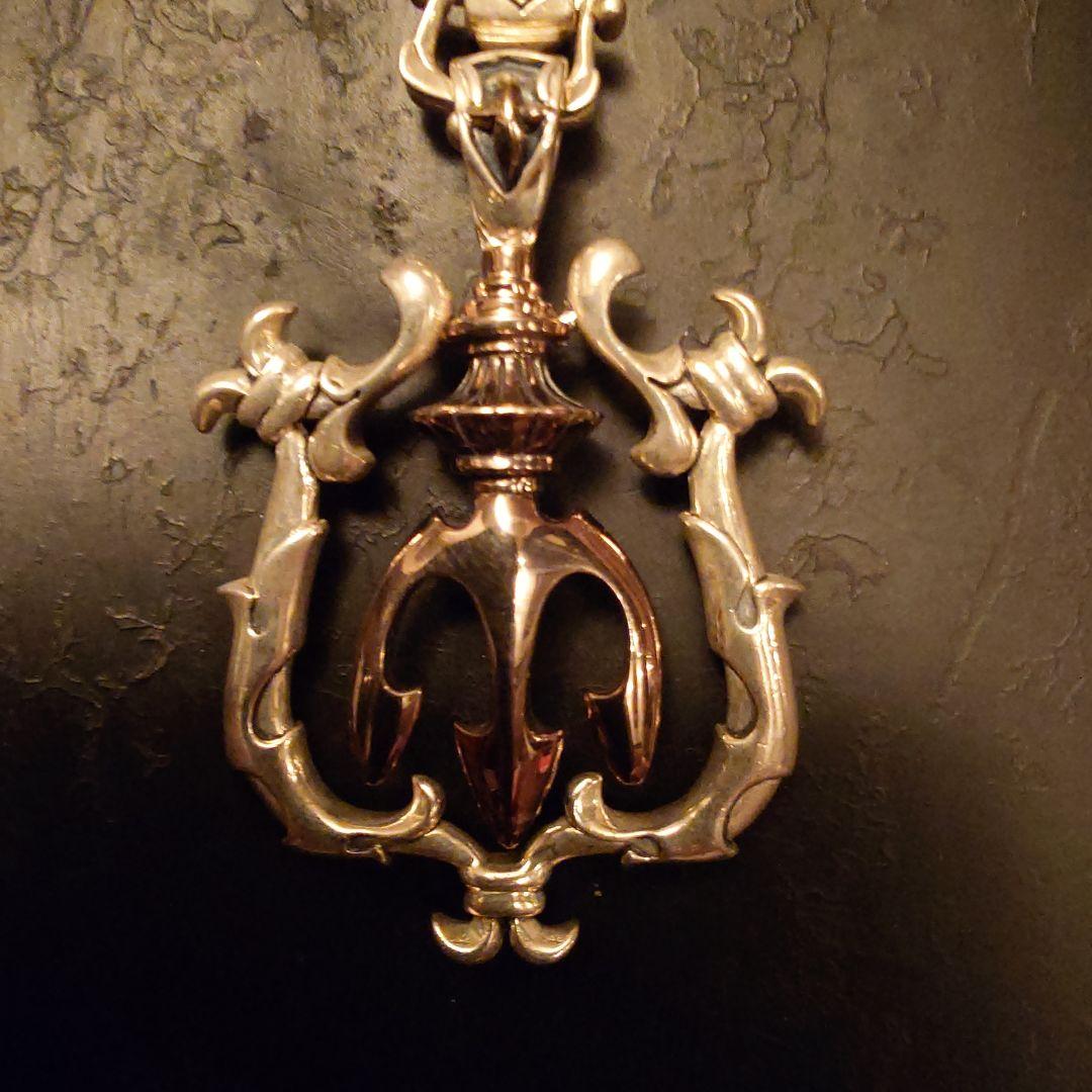 ロードキャメロット.シルバー トライデント型ペンダントネックレス