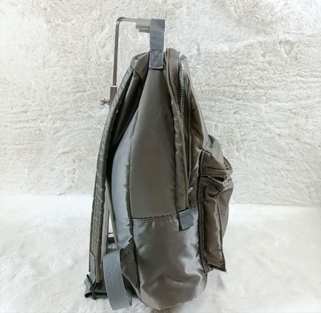 美品　シルバーporterタンカーリュック