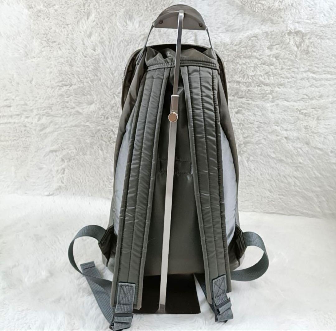 美品　シルバーporterタンカーリュック