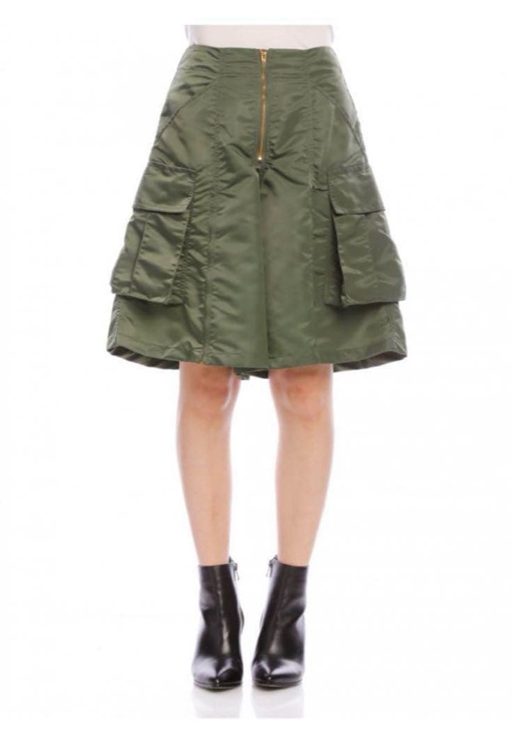 TOGA PULLAトーガ プルラ　ナイロンツイルショートパンツ