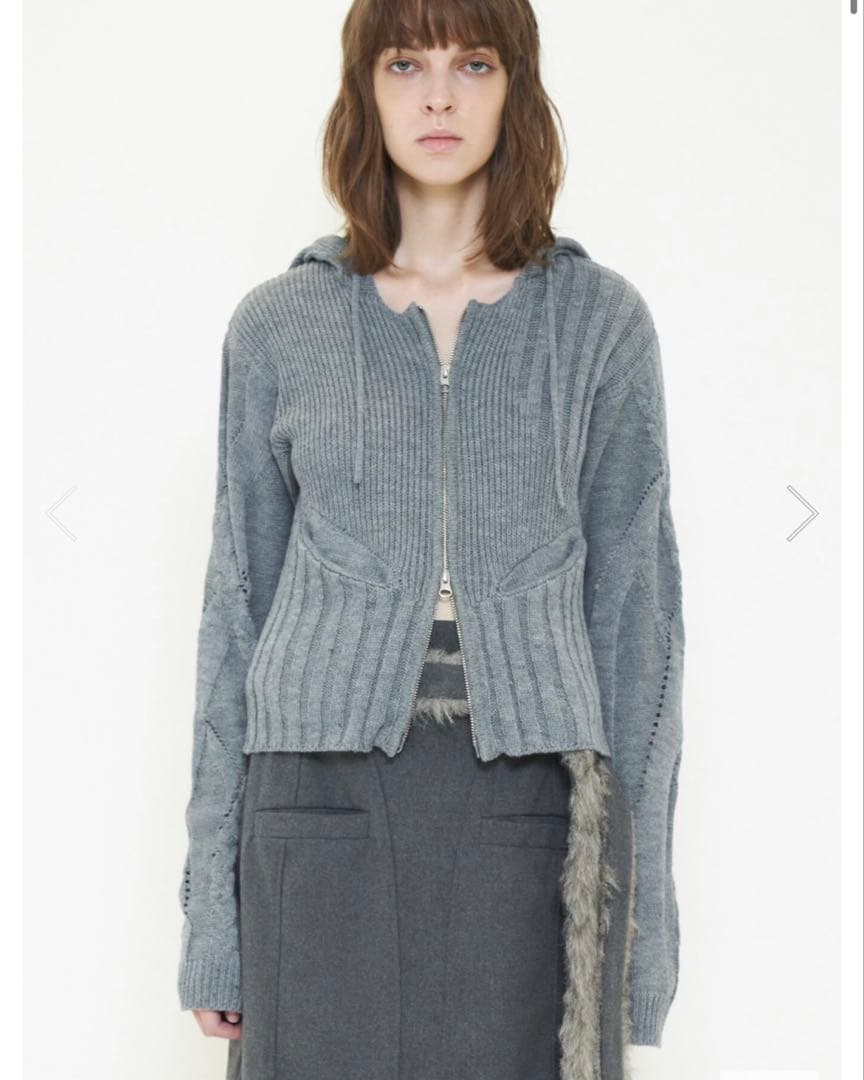 viavanda ニットフーディ