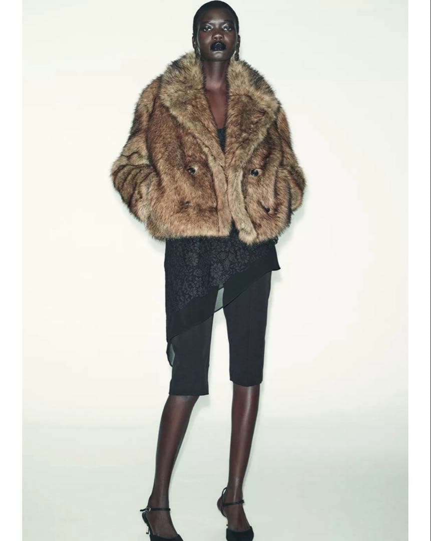 タグ付き新品★ZARAのショートフェイクファーコート★Sサイズ★ブラウン色★完売