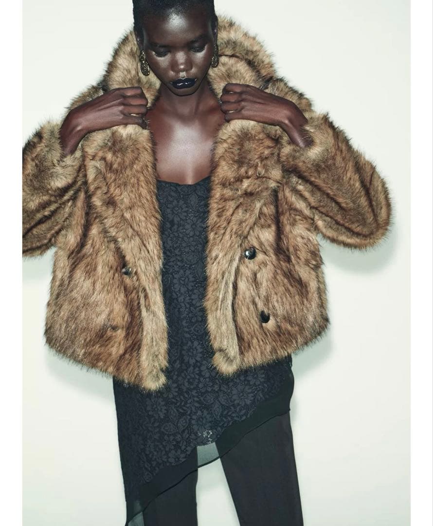 タグ付き新品★ZARAのショートフェイクファーコート★Sサイズ★ブラウン色★完売