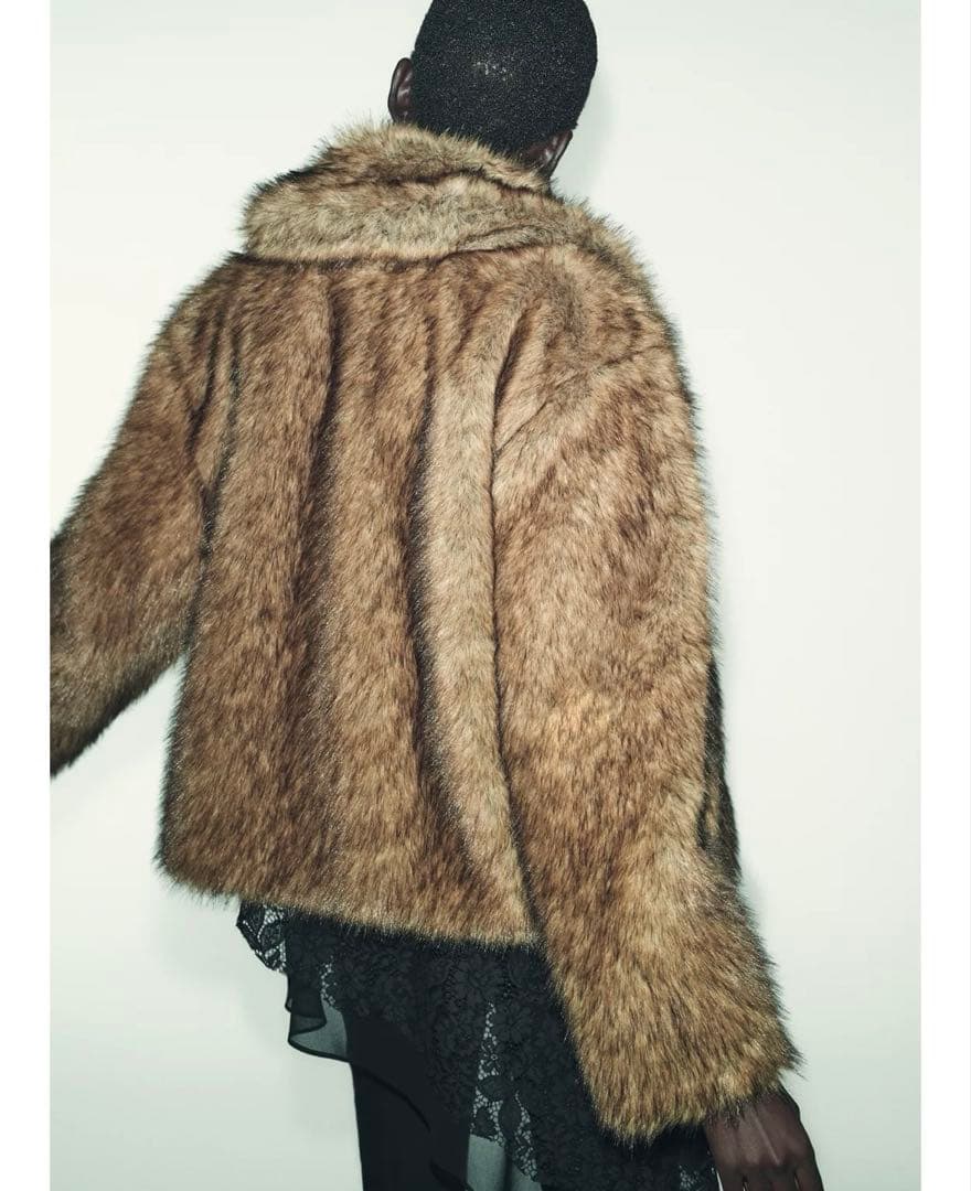 タグ付き新品★ZARAのショートフェイクファーコート★Sサイズ★ブラウン色★完売