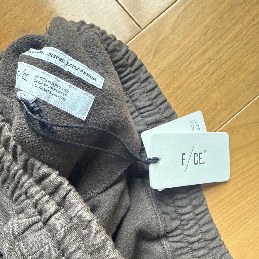 F/CE(エフシーイー) エフシーイー リスウェット パンツM タグ有り　美品