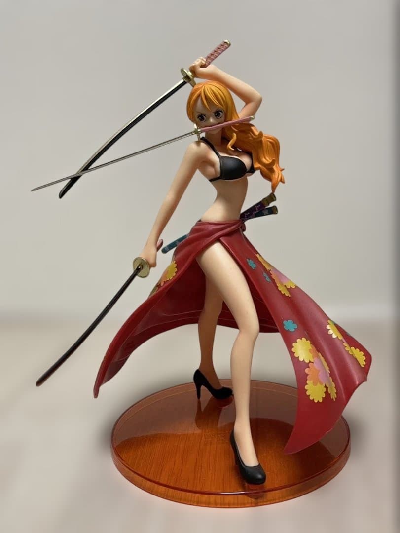 ゆ ワンピース magazine 夢の一枚 三刀流ナミ フィギュア