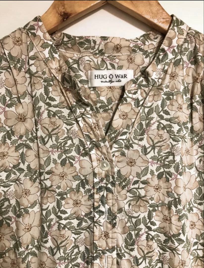 ハグオーワー　フラワープリント ７分袖ワンピース ベージュ系