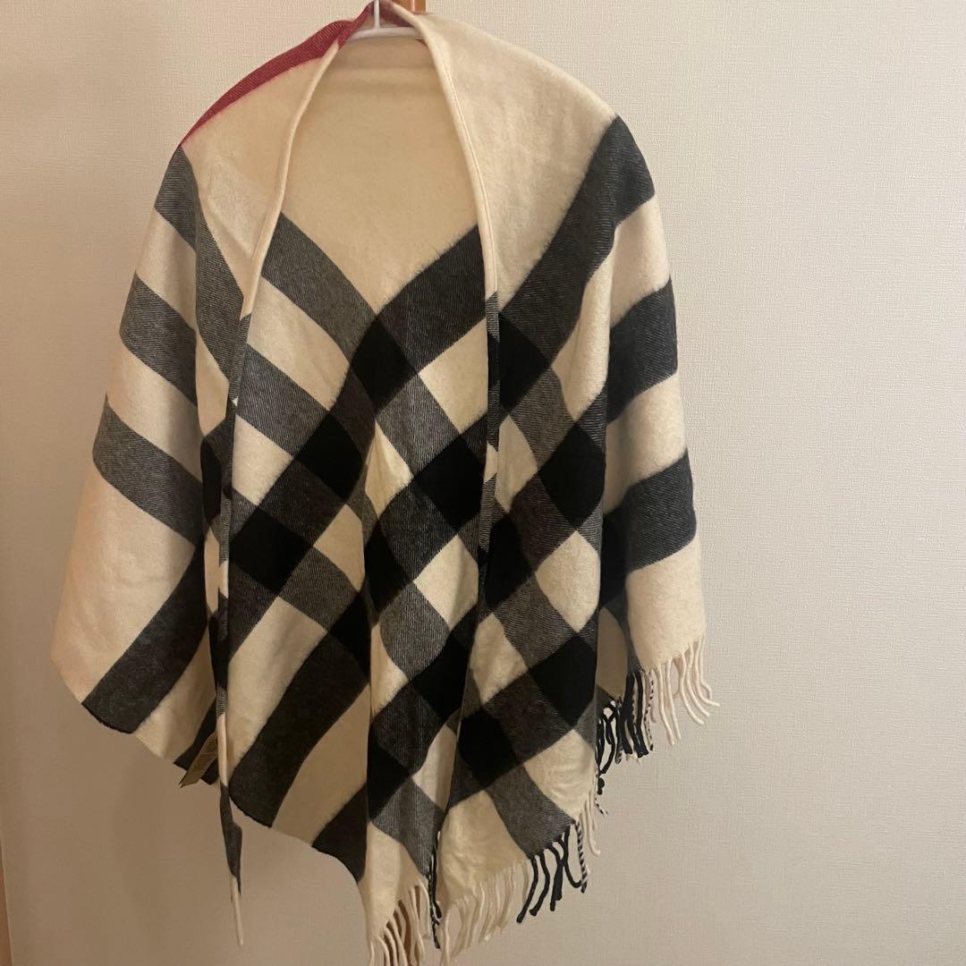 Burberry チェック柄マフラー　三角形