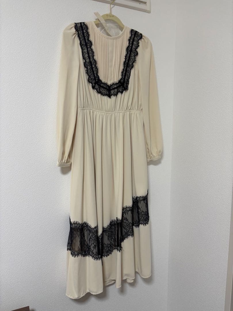 ワンピース Rosaline Lace Trimmed Dress