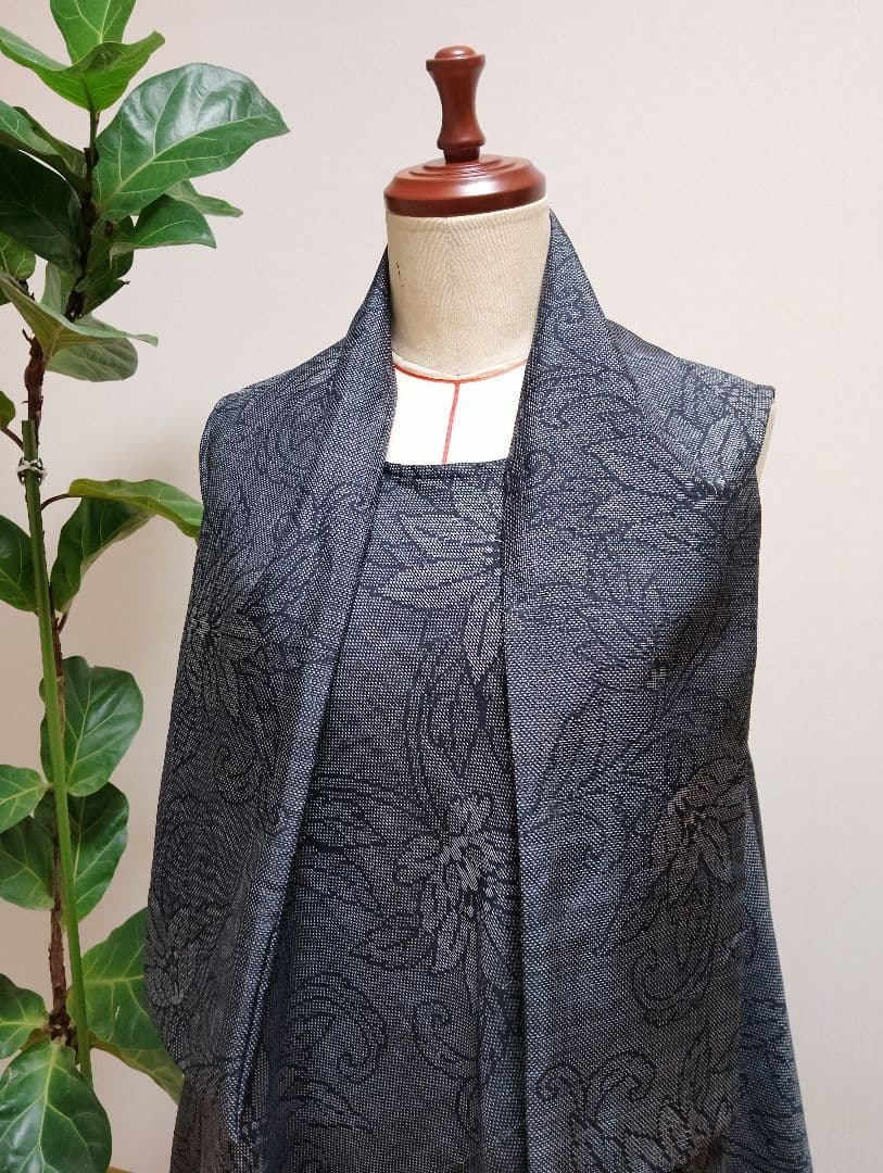 着物リメイク☆大島紬フレアーワンピース☆グレー花柄正絹☆ストールリボン2本付き