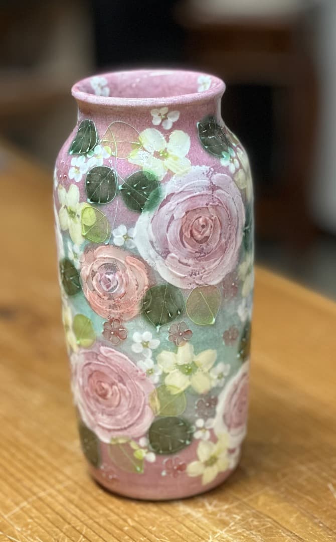 【値下げ】新品　工房ゆずりは　花瓶　花入　釉彩ばら花紋　花柄　プレゼント　母の日