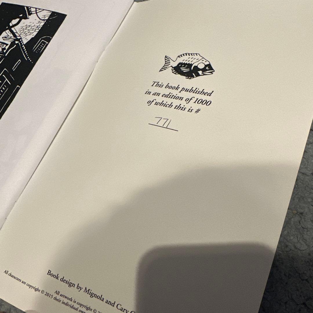 マイクミニョーラ　サイン　同人誌　アメコミ　ヘルボーイ