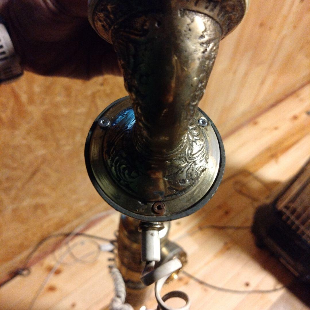 里美 アンティーク スタンド式 電話機 金属製 海外製