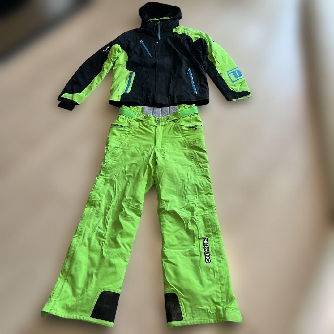 2017-2018 ONYONE スキーウェア 上下セット　ブラック/グリーン