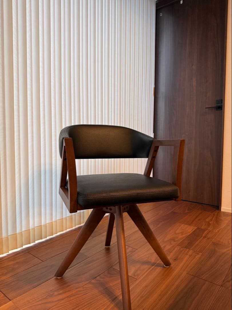 (送料込み) 回転 ダイニングチェア1脚(1/4)