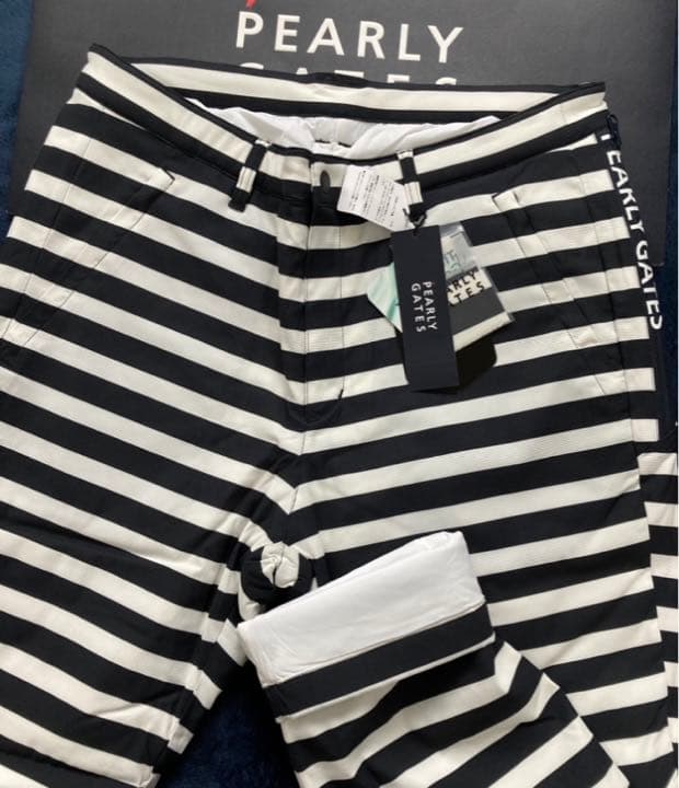 新品 パーリーゲイツ ナイロンタスランストレッチグ中綿パンツ(7)サイズ3L/紺