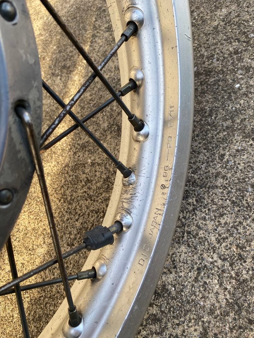 sr400 フロントホイール　ドラム　1JR