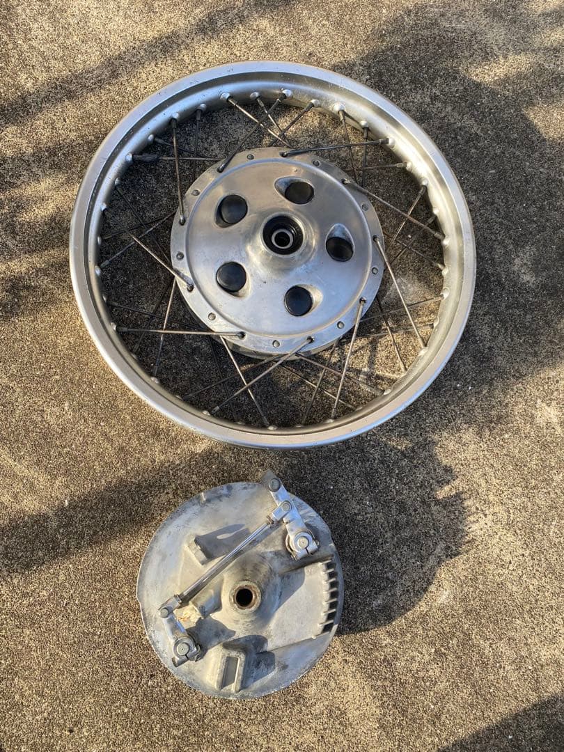 sr400 フロントホイール　ドラム　1JR