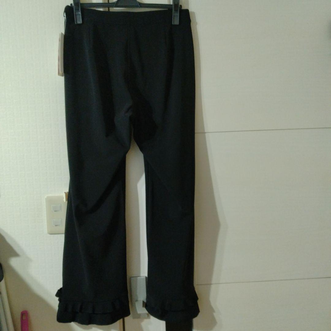 【新品】スーパービューティー裾フリル×リボン使いストレッチ素材パンツ44