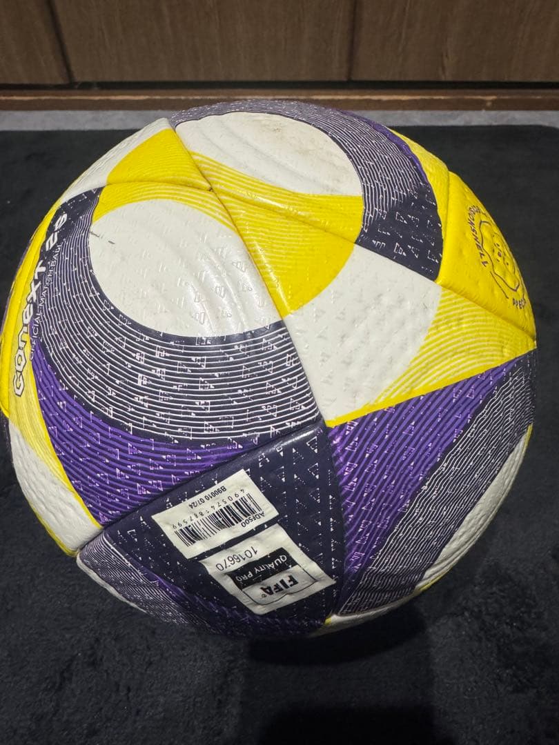 サッカーボール　5号　アディダス　コネクト25 jリーグチーム仕様