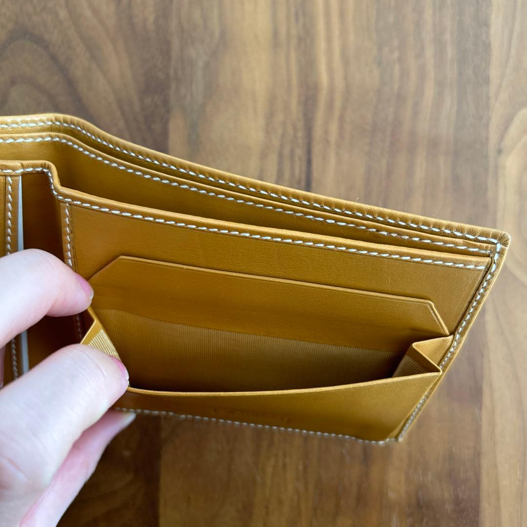 GUCCI 財布　二つ折り　可愛い　おしゃれ　男女　茶色　箱無し　傷無し