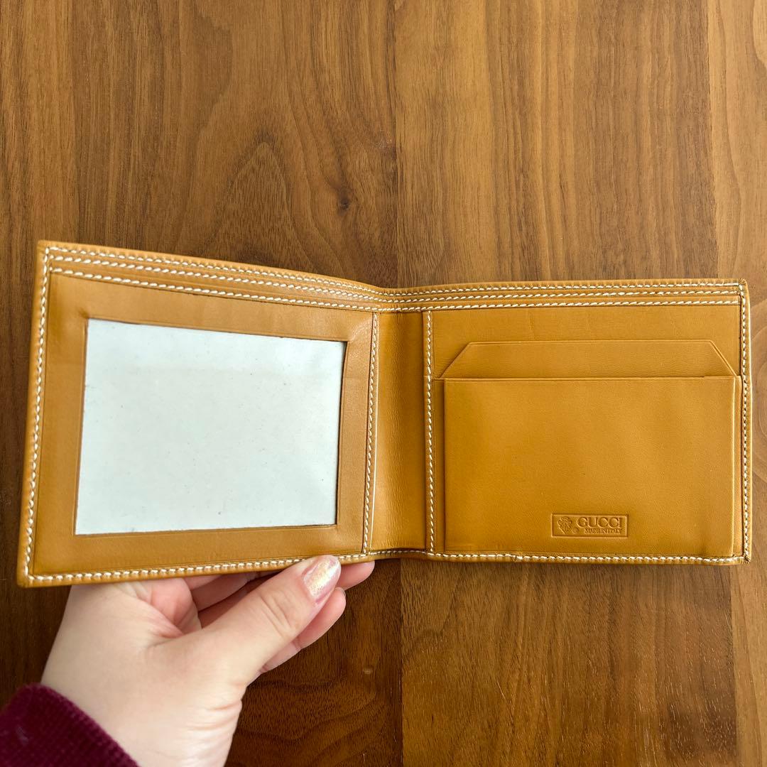 GUCCI 財布　二つ折り　可愛い　おしゃれ　男女　茶色　箱無し　傷無し