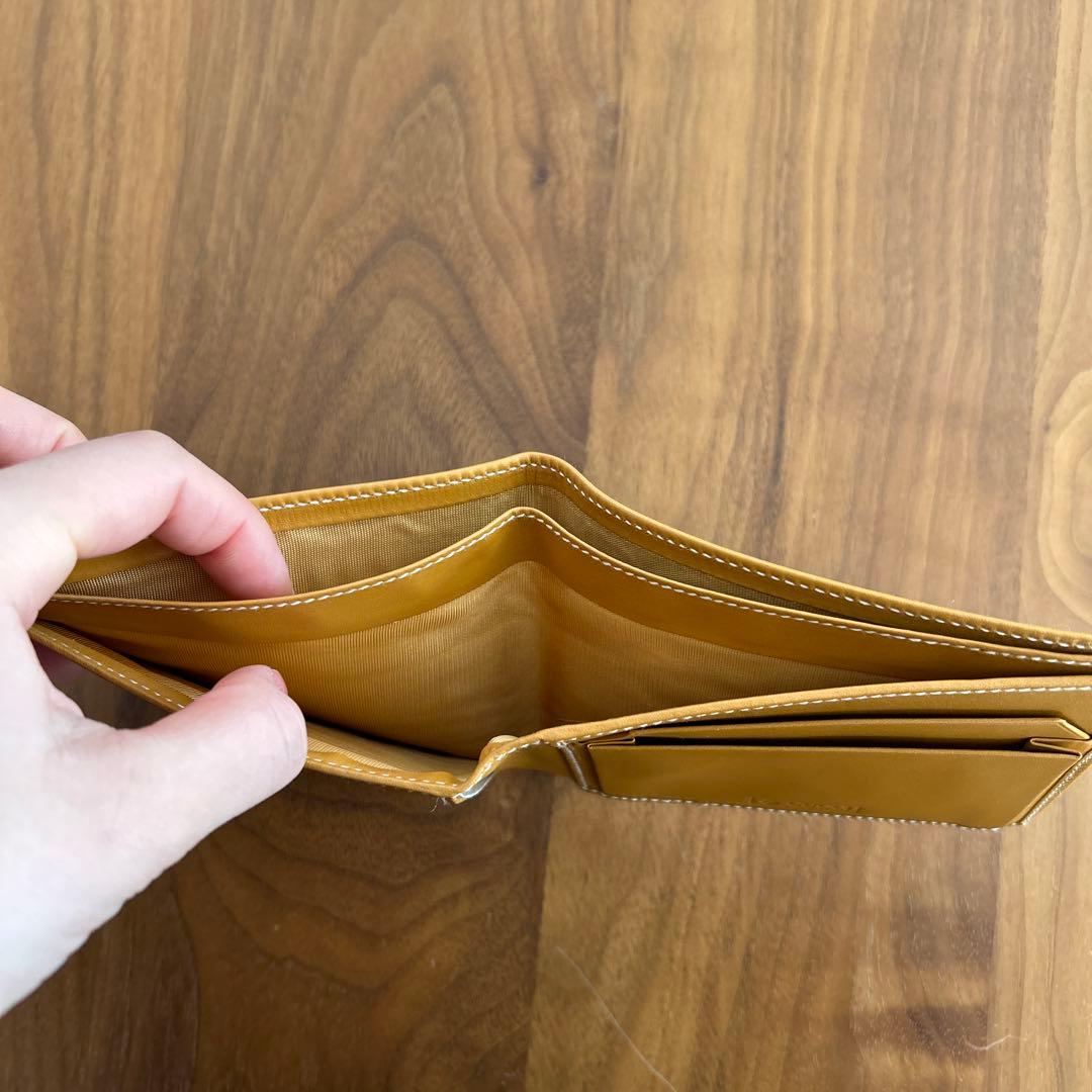 GUCCI 財布　二つ折り　可愛い　おしゃれ　男女　茶色　箱無し　傷無し