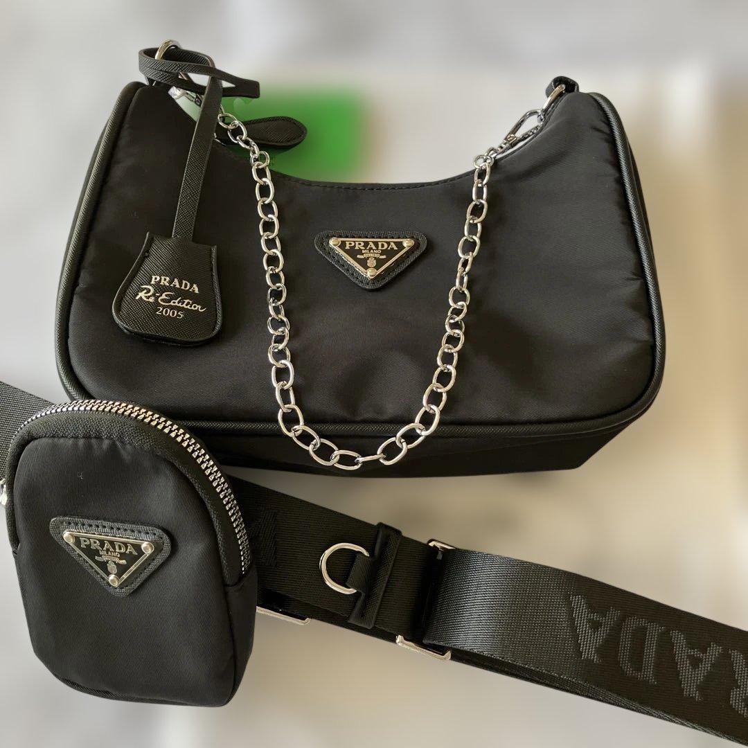美樹　【翌日発送】PRADA ブラックショルダーバッグ 新品