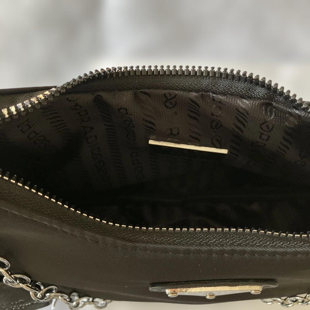 美樹　【翌日発送】PRADA ブラックショルダーバッグ 新品