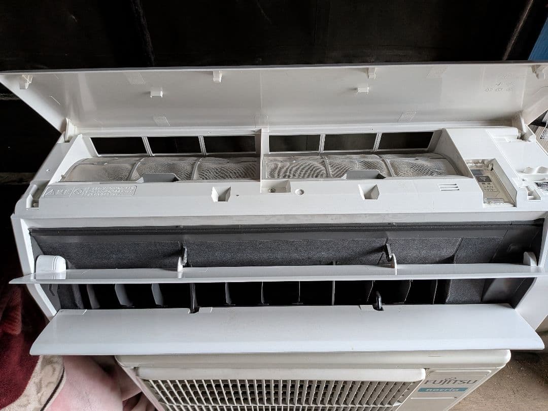 富士通■ルームエアコンAS-C221L-W■ 2021年モデル[主に6畳用]