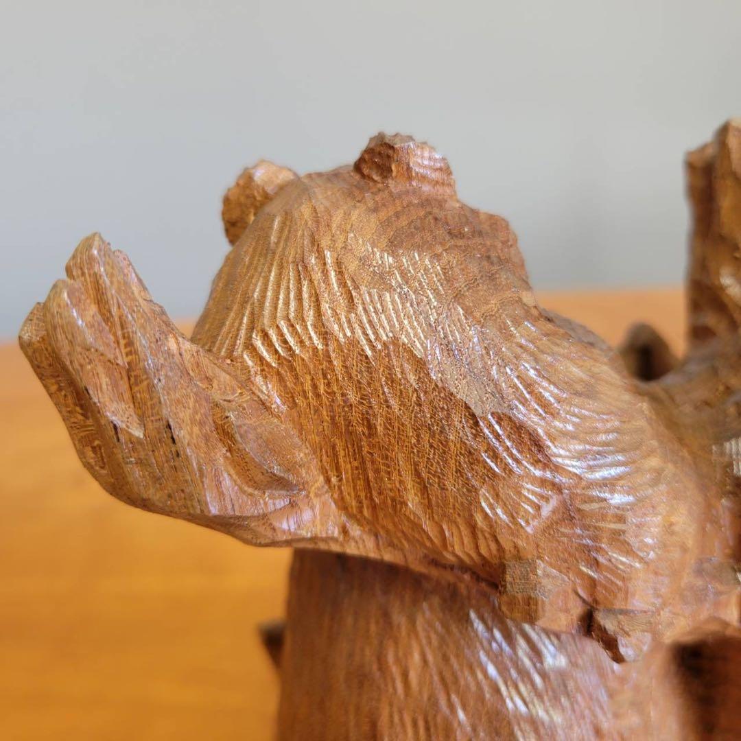 【匿名発送】木彫りの熊　親子熊　木工品　工芸品　置物　熊3体　シャケ　3匹の熊