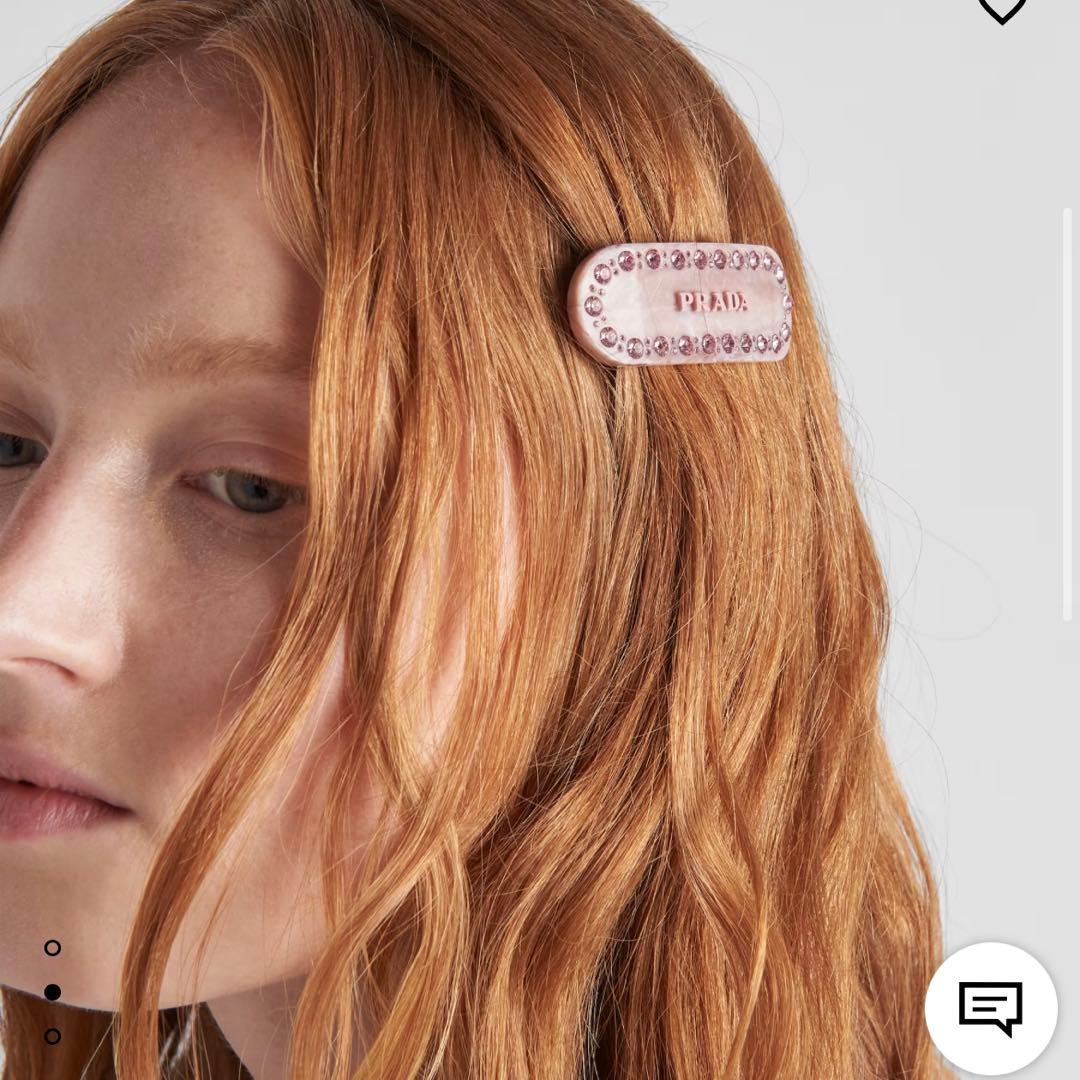 PRADA ピンク ヘアピン ストーン付き