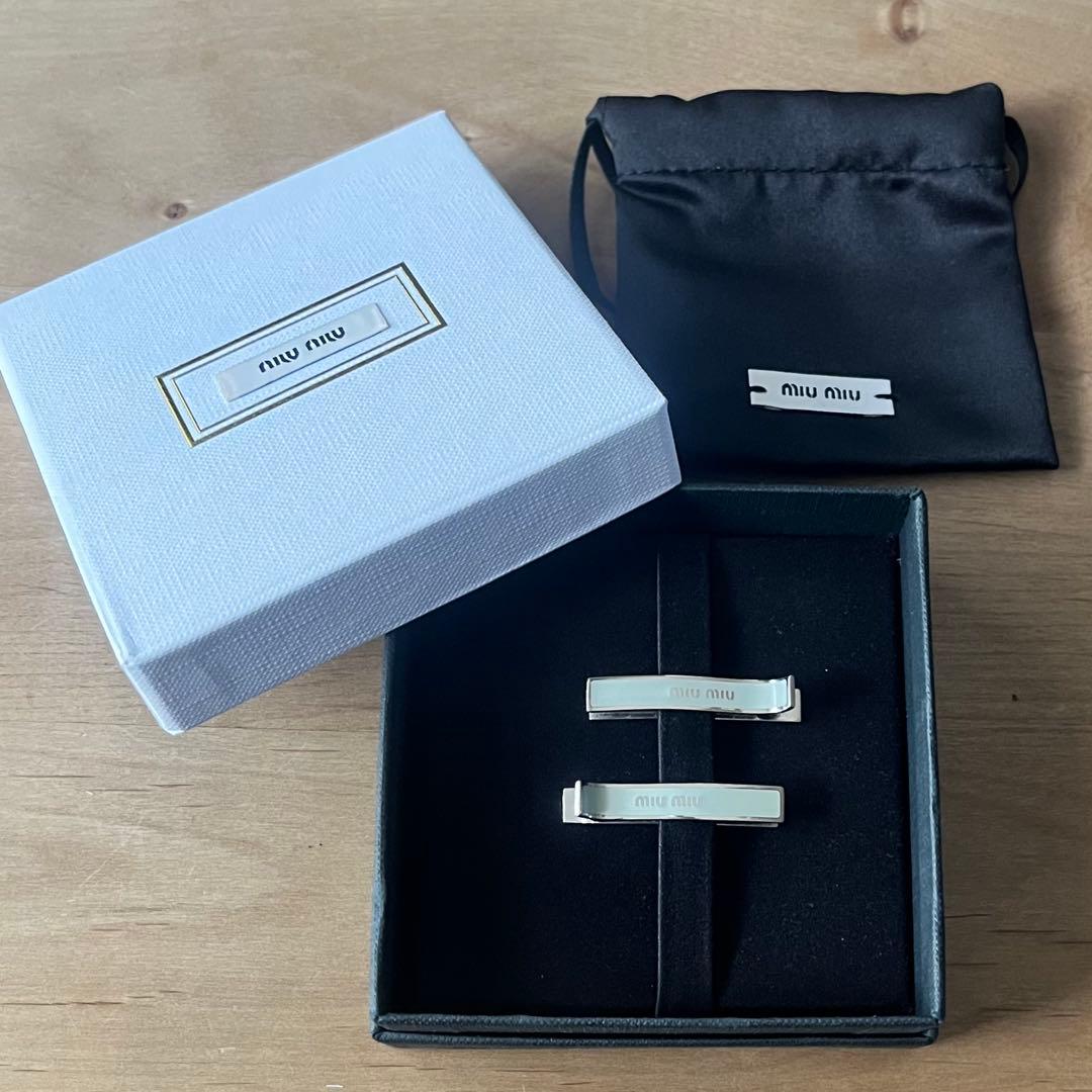 【最終値下げ】MIUMIU ヘアピン 水色 グレー 2個セット