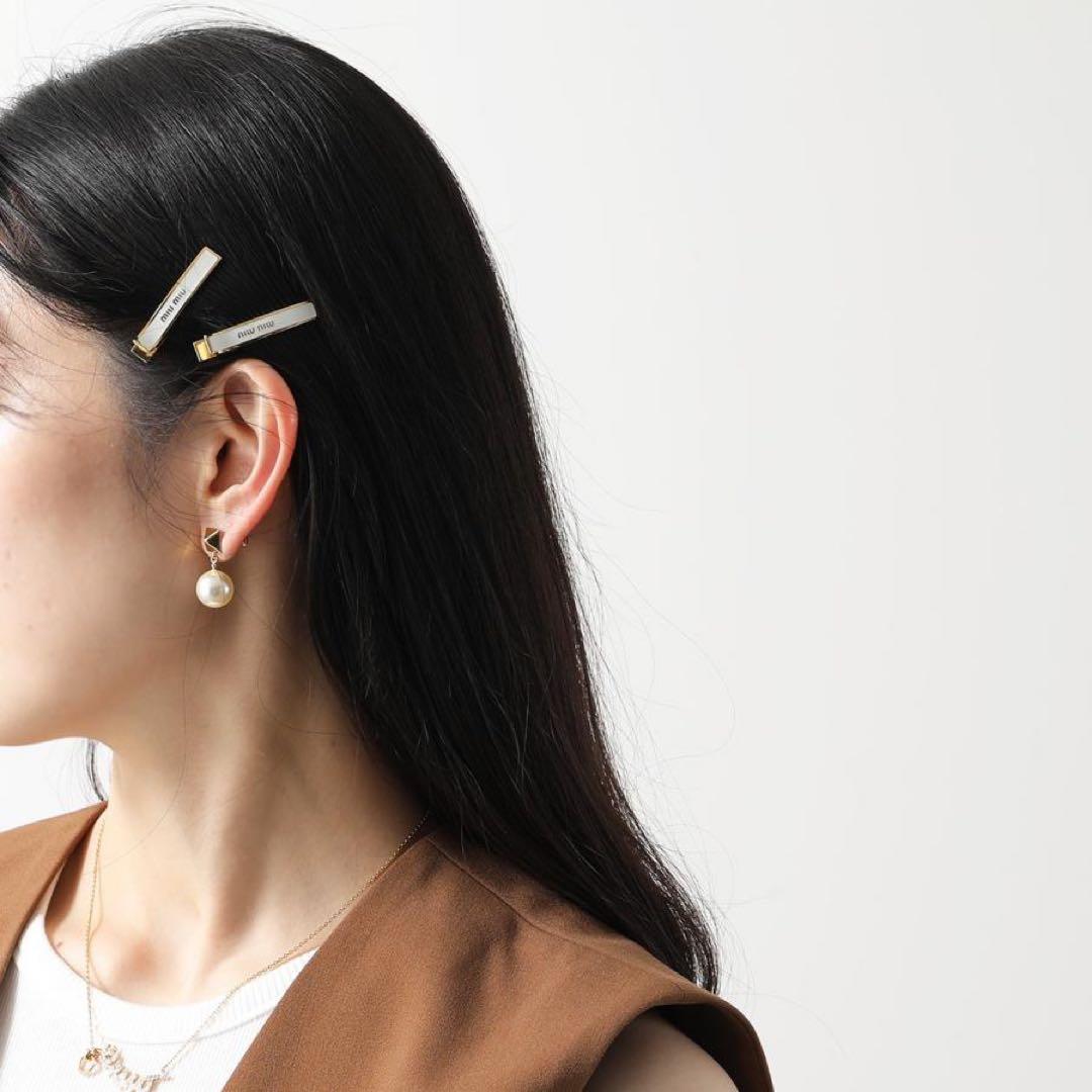 【最終値下げ】MIUMIU ヘアピン 水色 グレー 2個セット