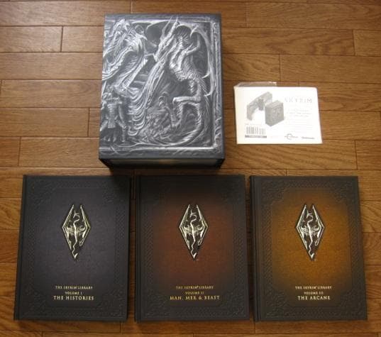 The Skyrim Library　Volumes I〜III Box Set
