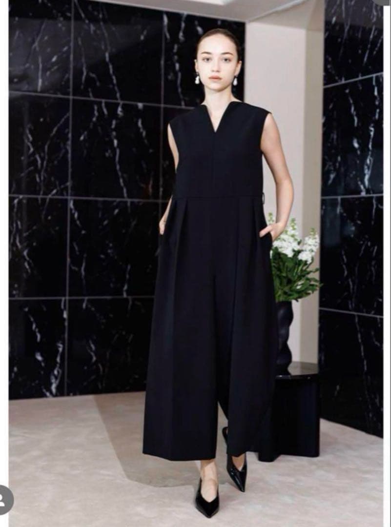 【yhyさま 専用】Heve へイヴ ハートネックオールインワン 36ブラック