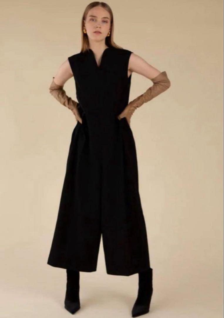 【yhyさま 専用】Heve へイヴ ハートネックオールインワン 36ブラック