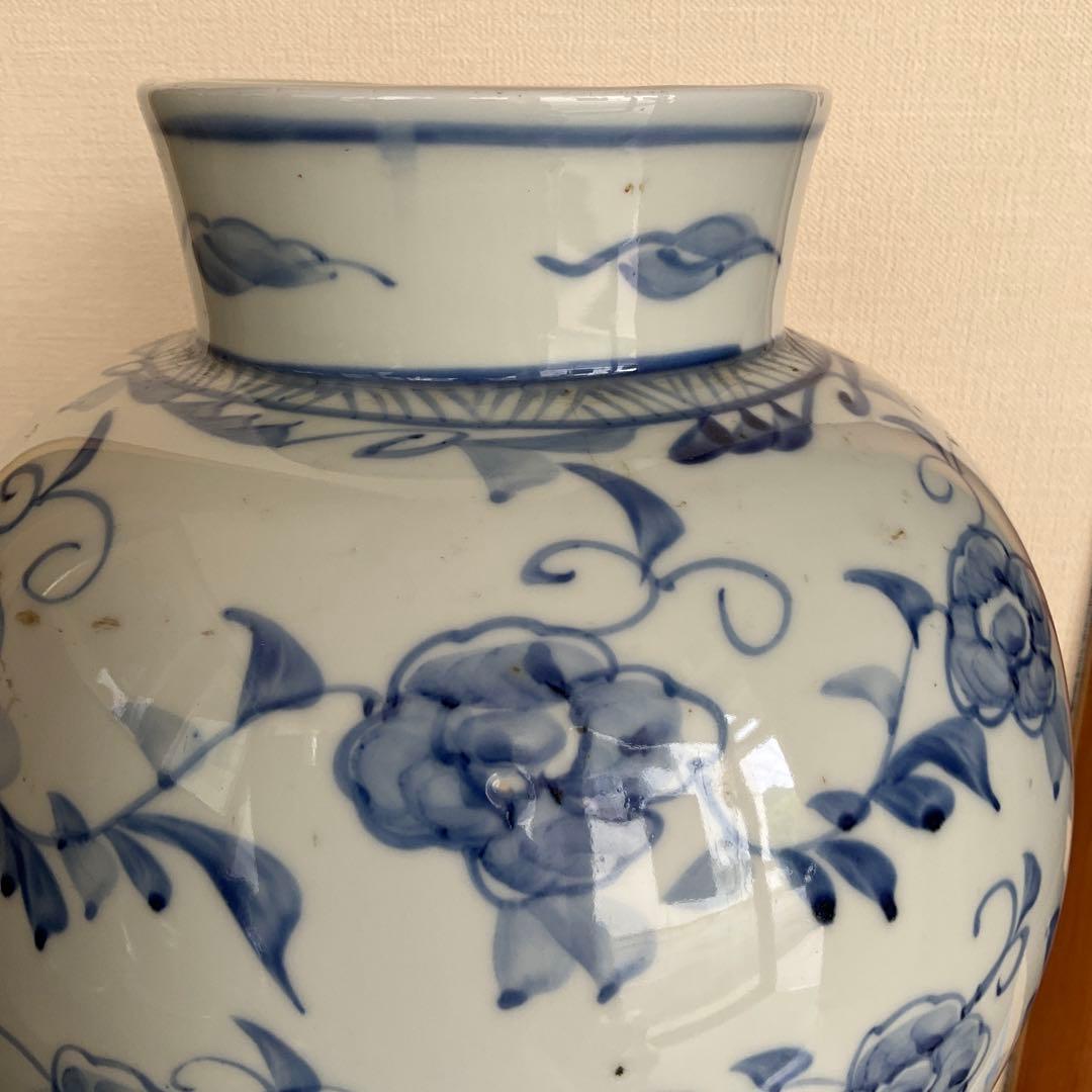 李朝　染付花文(薔薇)壷　18世紀頃