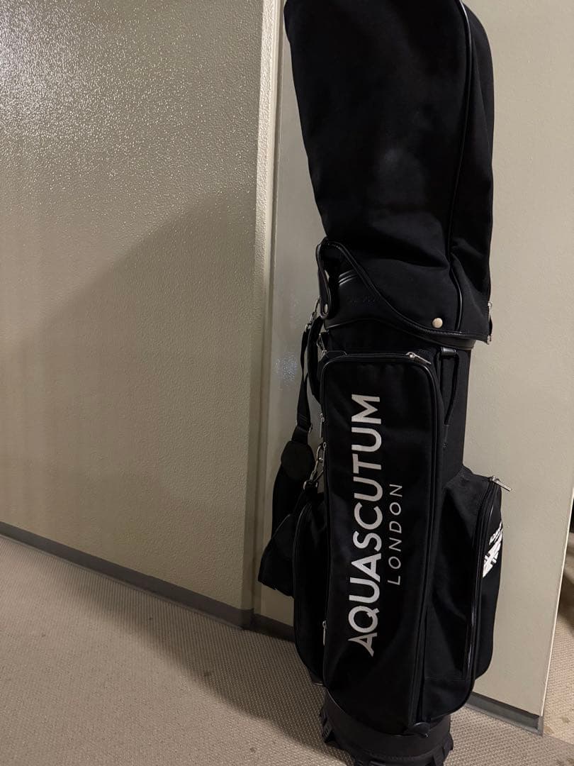 AQUASCUTUM ブラック キャディバッグ