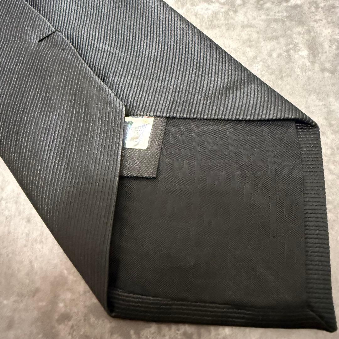 【✨極美品✨】FENDI フェンディ ネクタイ ソリッド　無地 ブラック シルク