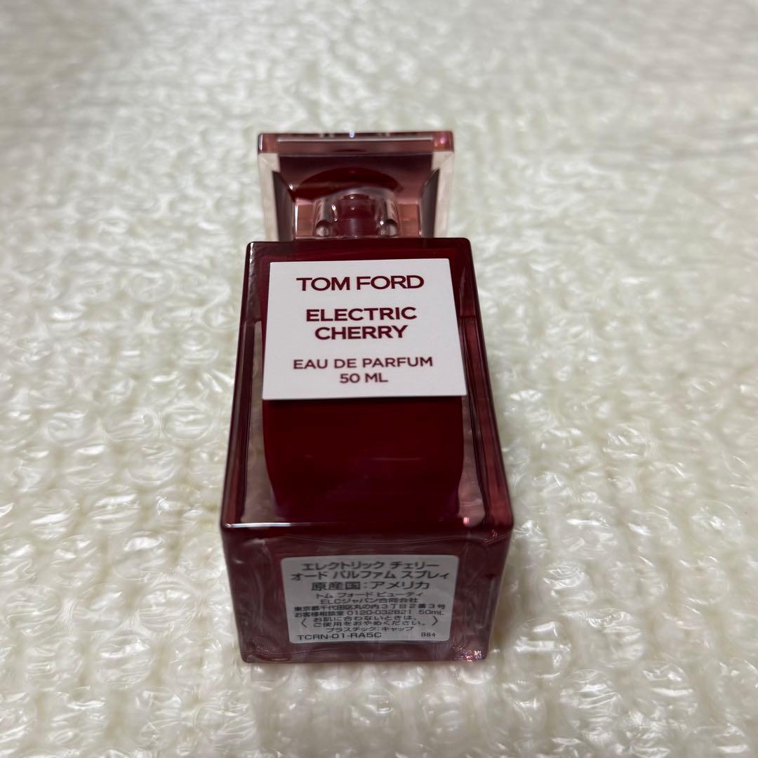 トムフォード　エレクトリックチェリー　オードパルファム　スプレィ　50ml