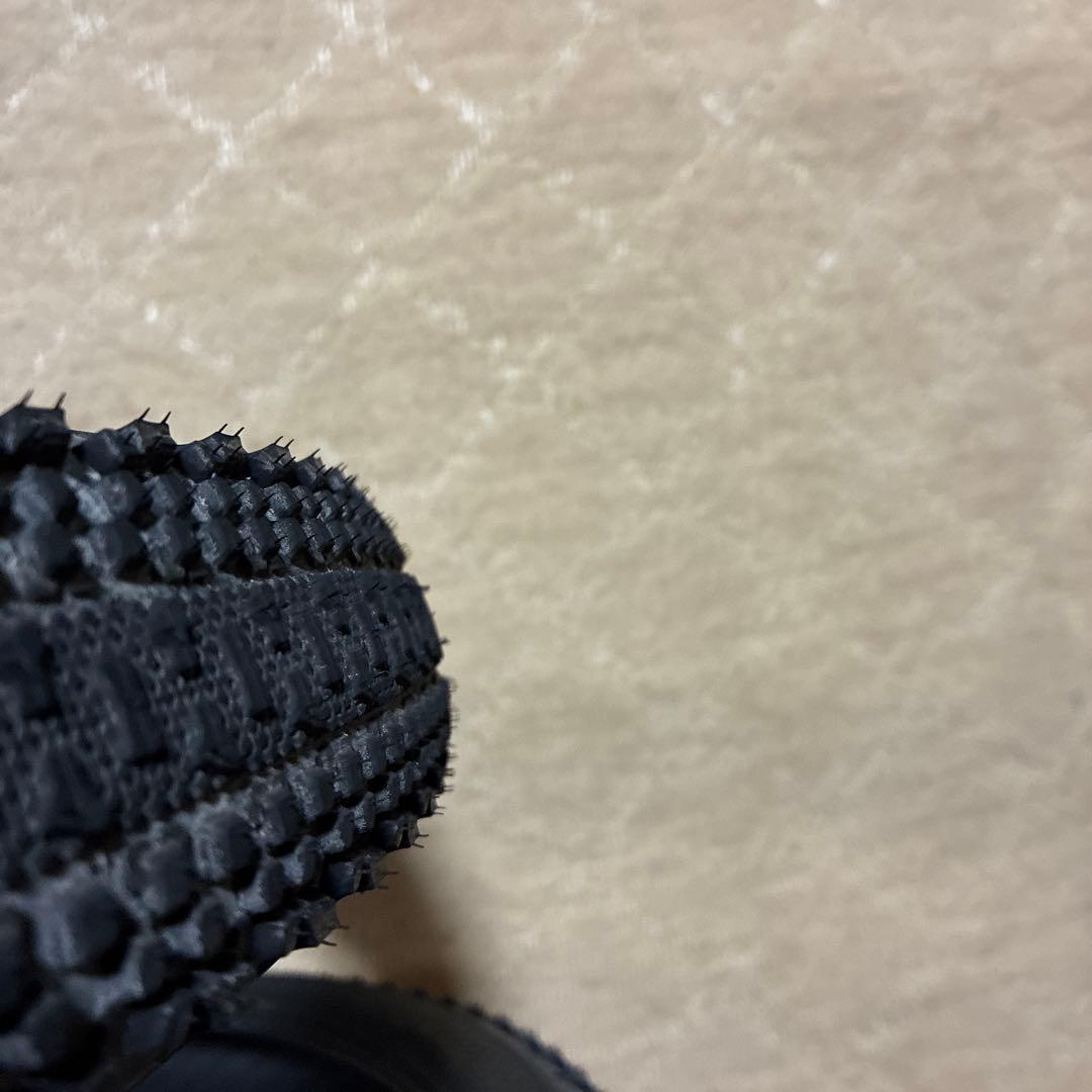 SimWorks Super Yummy 27.5 x 2.2 2本セット