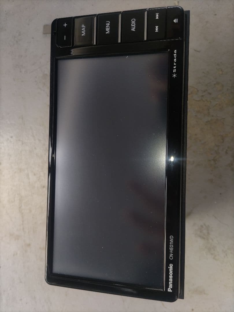 Panasonic CN-HE01WD 7V型HD液晶カーナビ