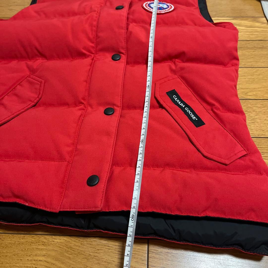 お値下げしました…カナダグース　ダウンベスト　赤