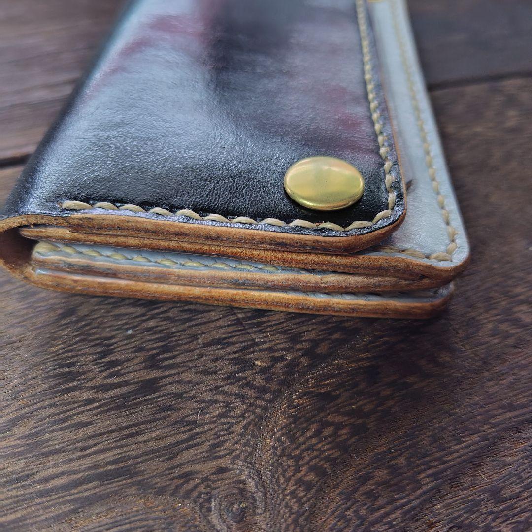 ミドルサイズ トラッカーウォレット 黒×グレー バラのカービング 手染め(78)